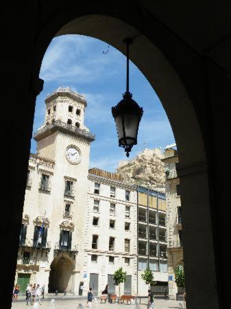 R-3- Комната В Квартире Для 1 Человек В Центре Аликанте Alicante Exterior foto